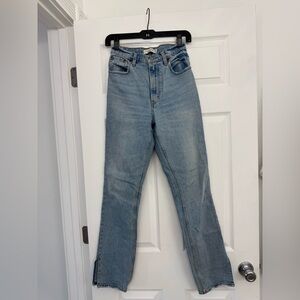 Abercrombie The 90’s Straight Ultra High Rise Jeans - Size 25